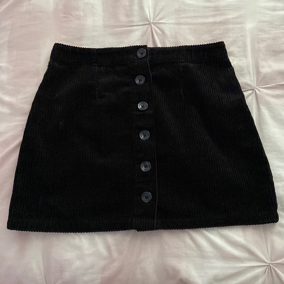 Forever 21 Dresses & Skirts - Black skirt